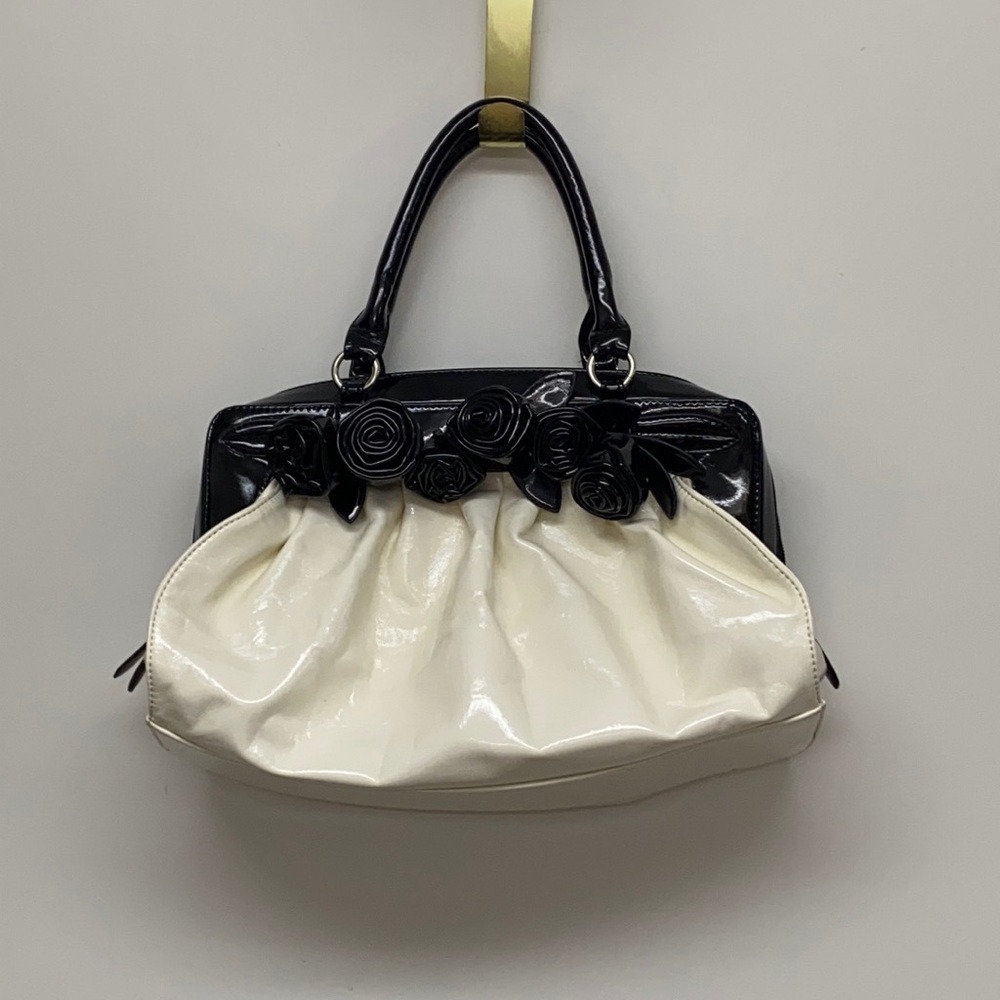 Cream and black Rose hand bag